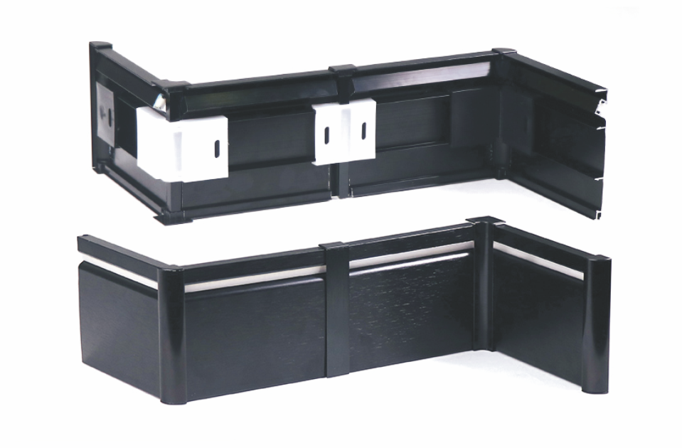 Surface-Mounted Diagonal Light Type – Skirting Board