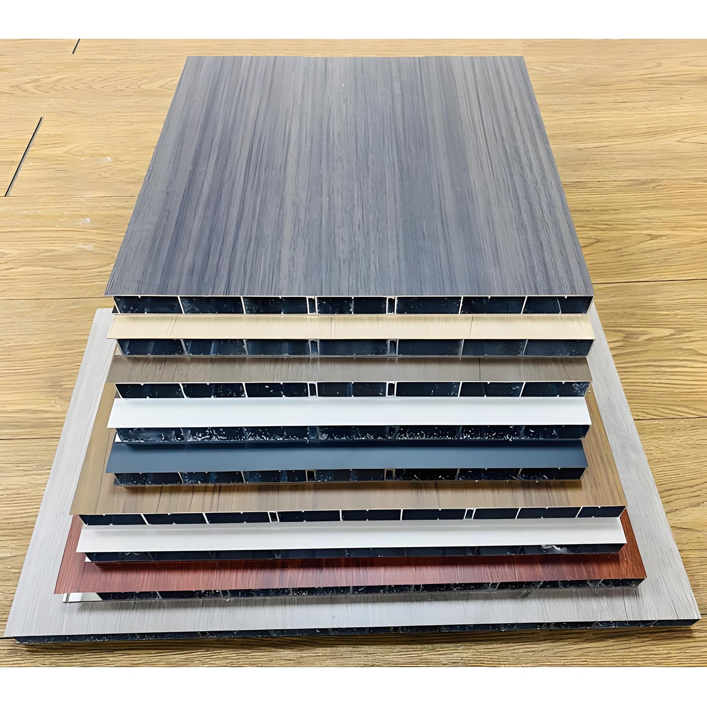 All-aluminum seamless welded panel