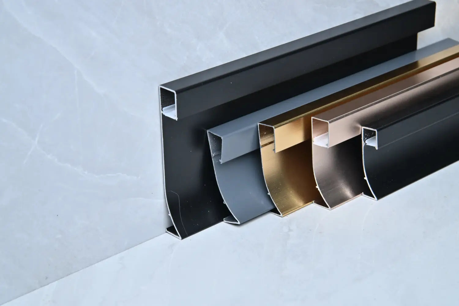 Aluminum Skirting Board: Durable & Stylish Indoor Solution